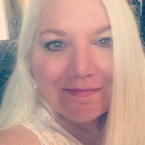 Meet your Posher, Pamela